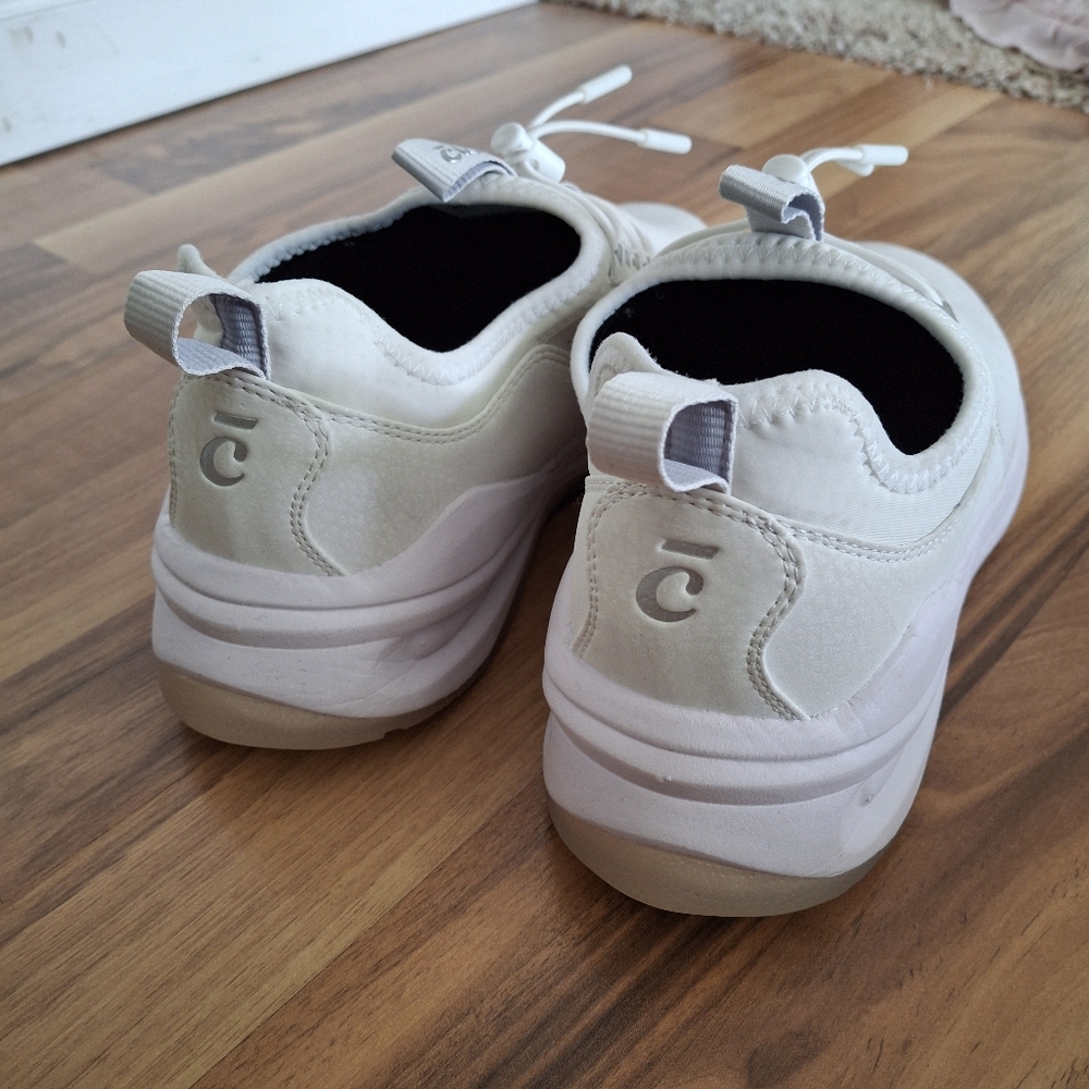 Clove nursing shoes